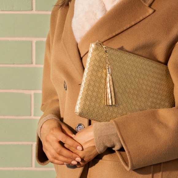 NWT Virginia Wolf Mimi Woven Faux Leather Pouch - Picture 5 of 7